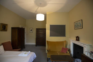 Typical ensuite room in 38 St Giles' Typical ensuite room in 38 St Giles'